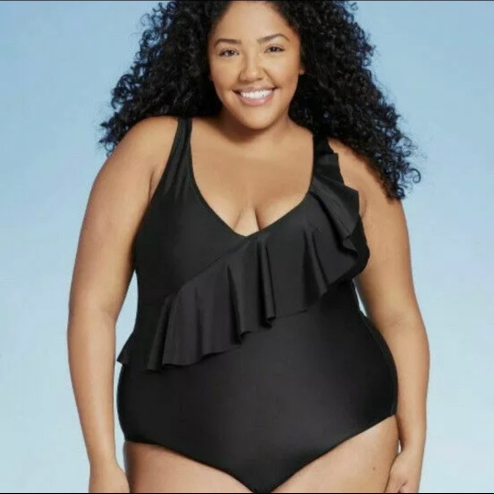 Women’s plus size one piece swimsuit